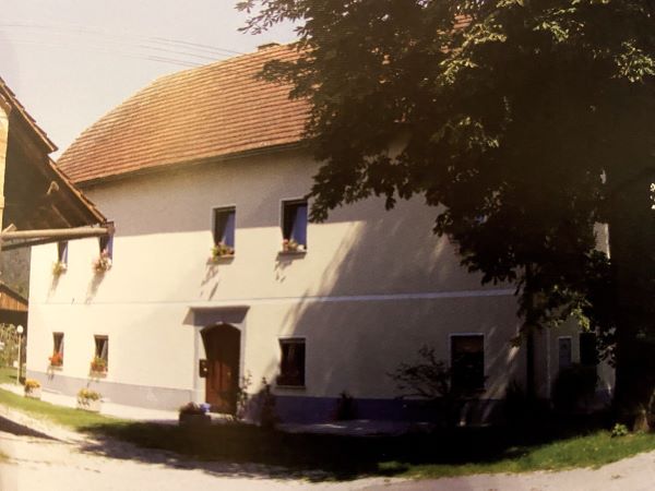 Stara Levčeva domačija:Dol pri Ljubljani